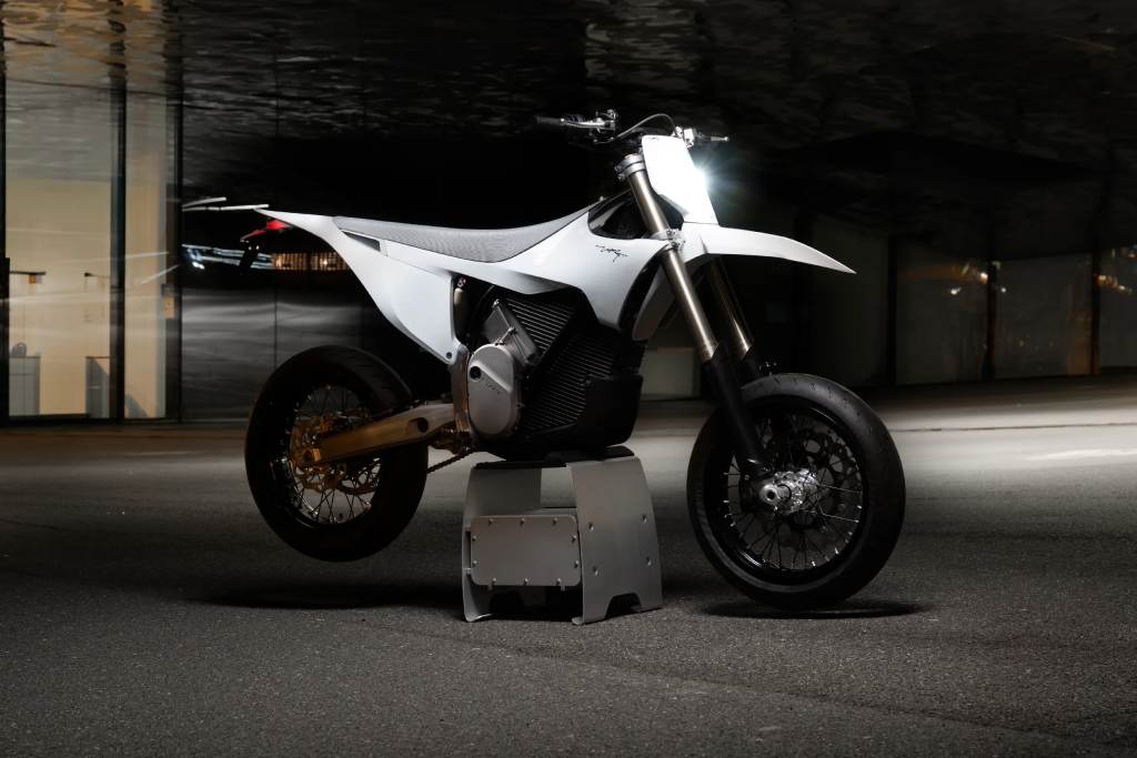 Stark Varg SM Supermoto