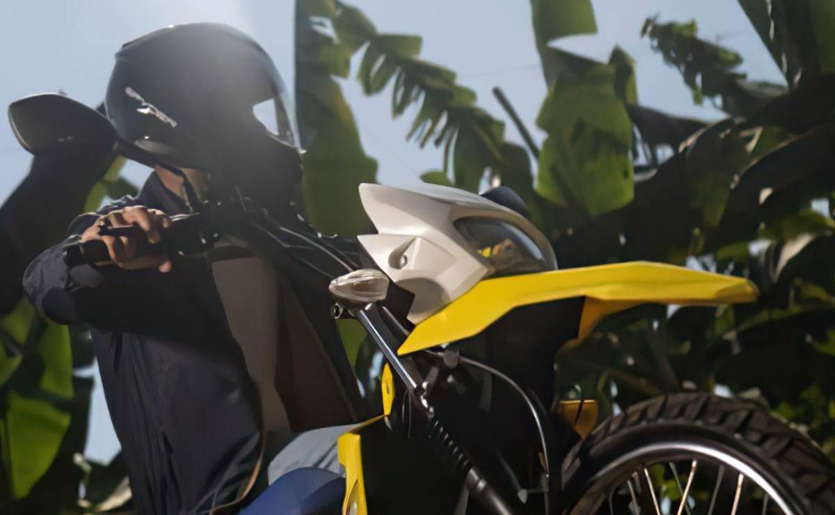 Suzuki Raider J Crossover vs Honda Pop