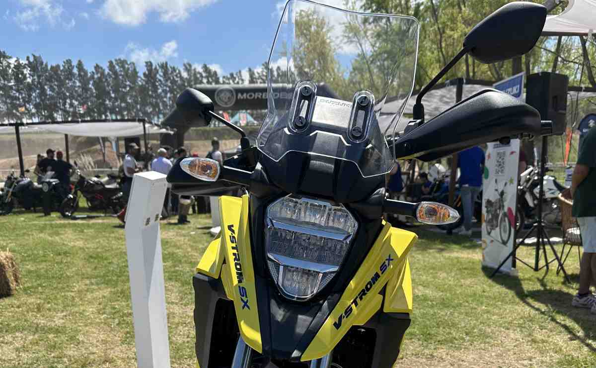 Presentación Suzuki V-Strom 250