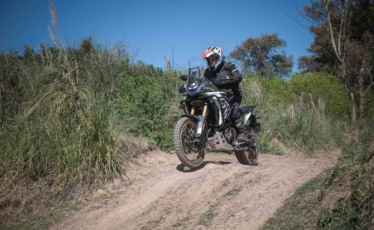 Test Ride Voge DS 800 Rally