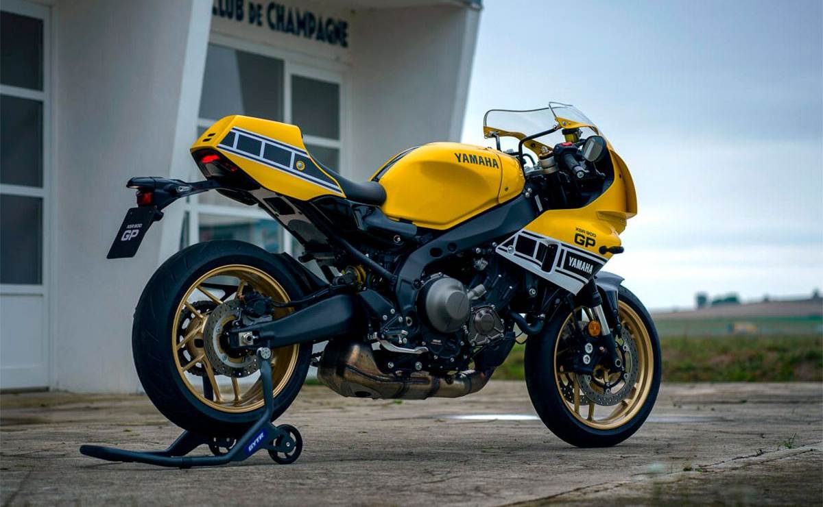 Yamaha XSR900 GP Legend Yellow