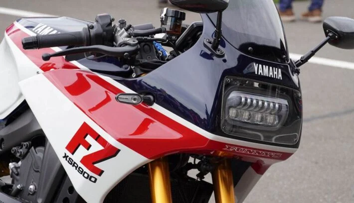 Yamaha XSR900FZ