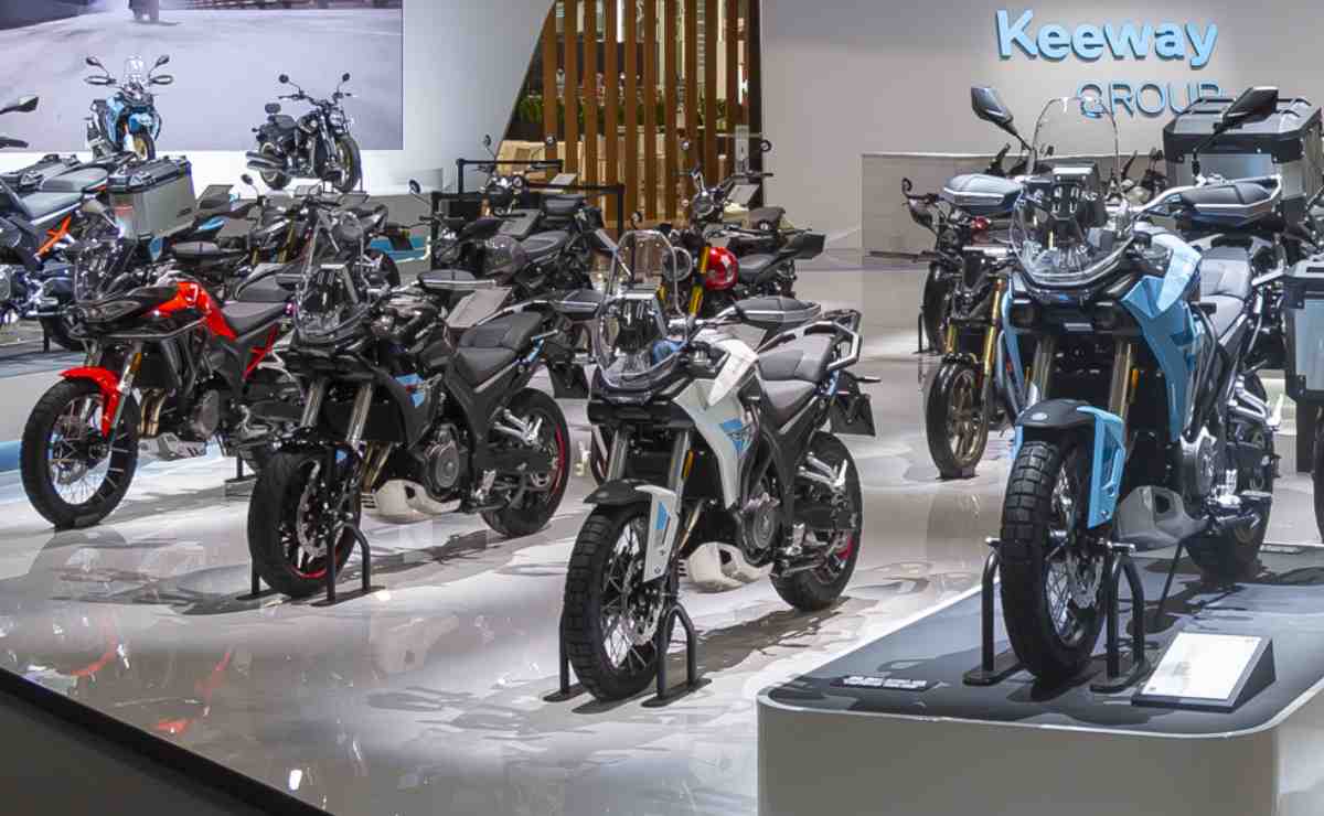 Gama T502 de Morbidelli: Motor y equipamiento para esta moto trail