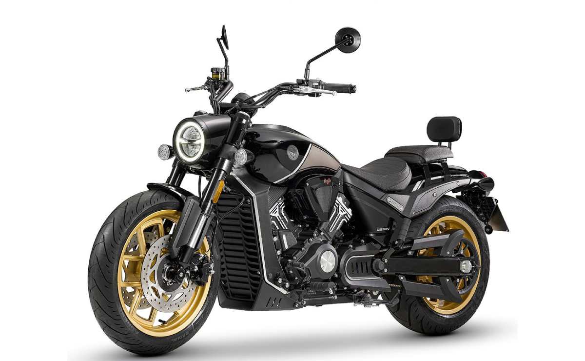 Morbidelli C652V: Una cruiser de media cilindrada con estética de moto grande
