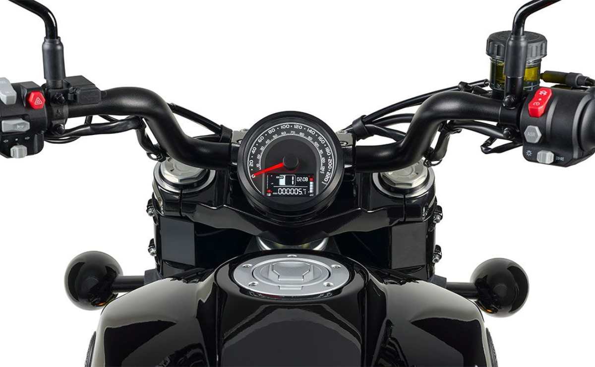 Morbidelli C652V: Una cruiser de media cilindrada con estética de moto grande
