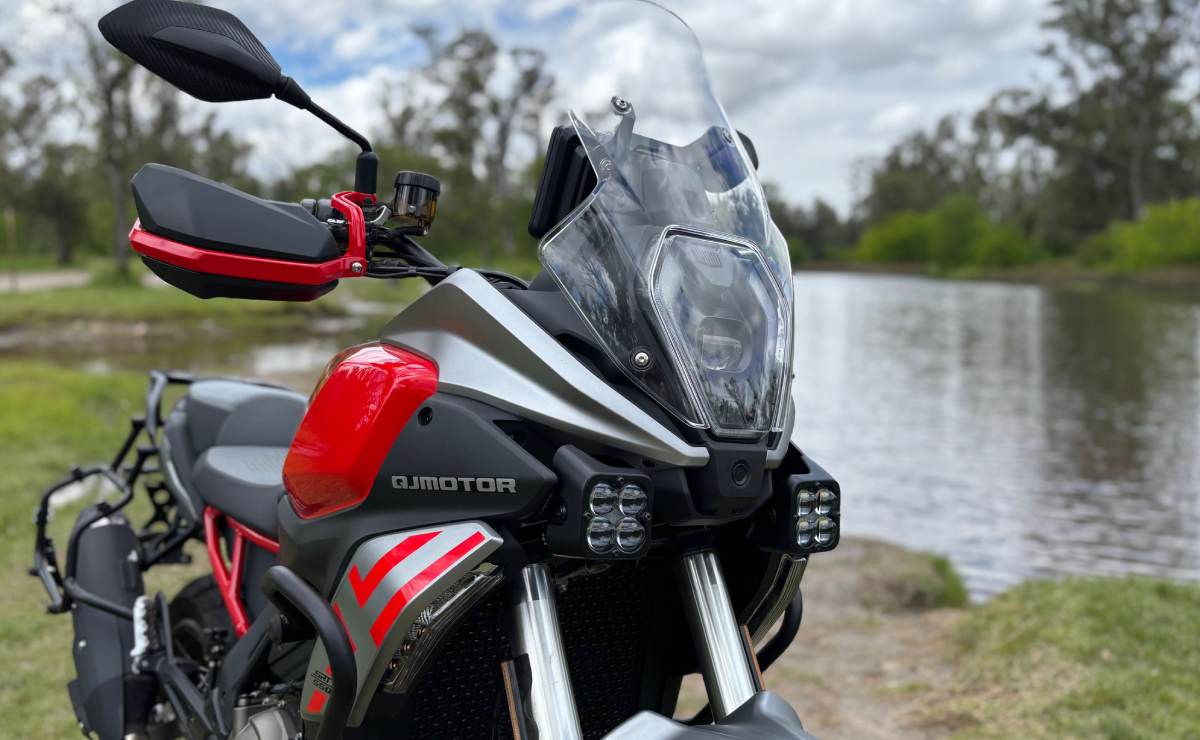 QJMotor SRT 550 SX Test Ride 