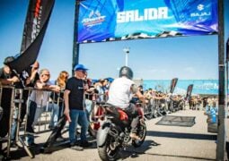 Rouser Day Rosario- Bajaj
