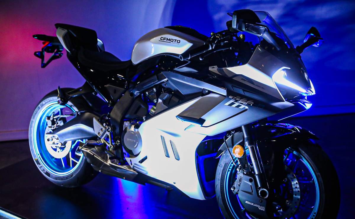 cfmoto 675 sr r CFMoto 675 lanzamientos