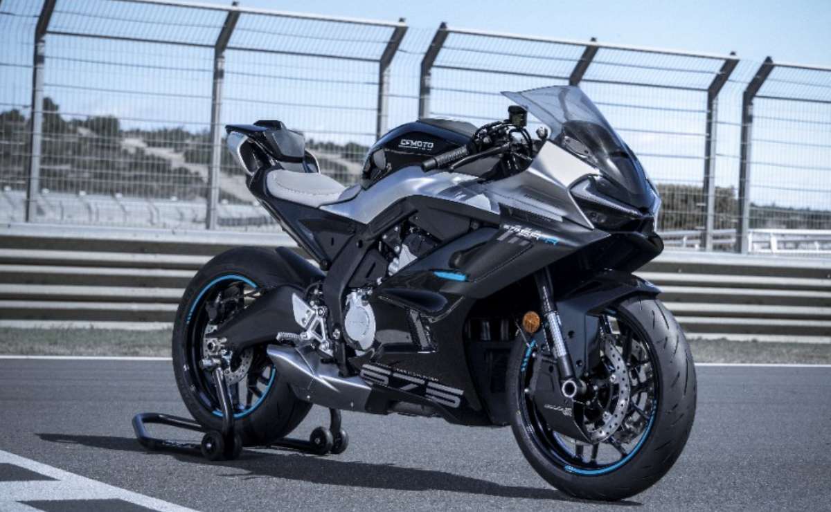 CFMoto 675 SR-R