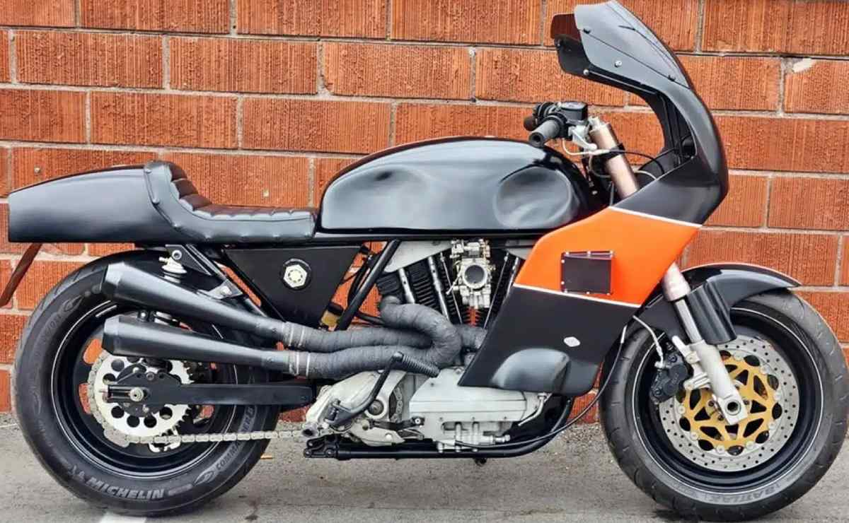 Harley-Davidson XLR 883 "Street Cafe Racer"