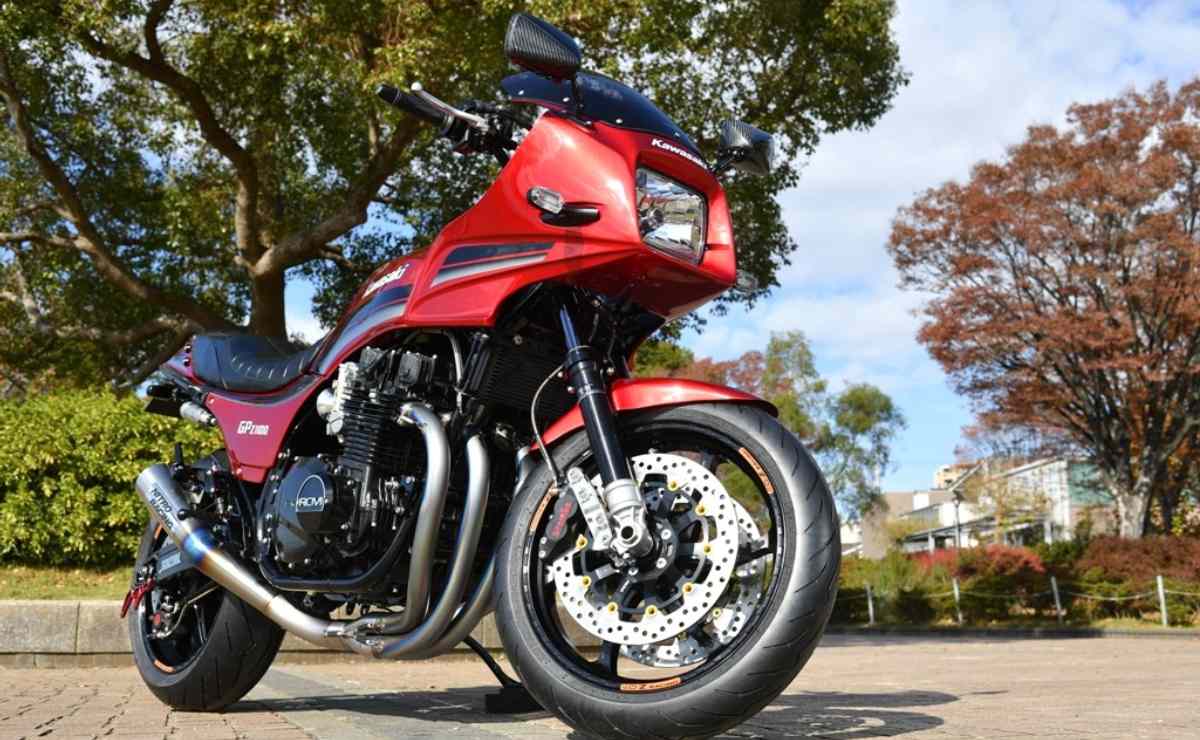 Kawasaki GPZ1100 RCM-643 