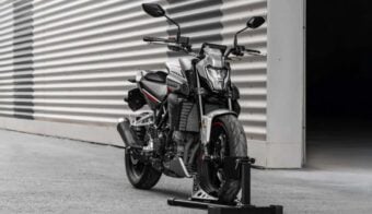 Así se comparan los motores de la Kove 350R y la Yamaha MT-03