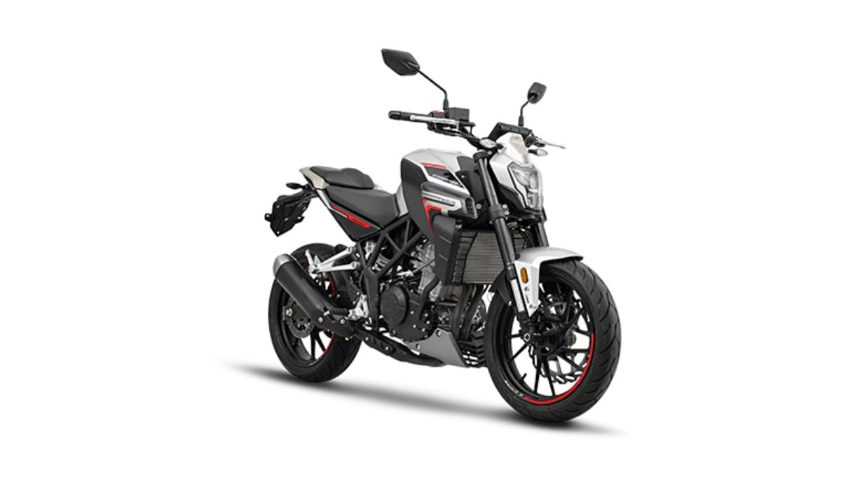 Así se comparan los motores de la Kove 350R y la Yamaha MT-03