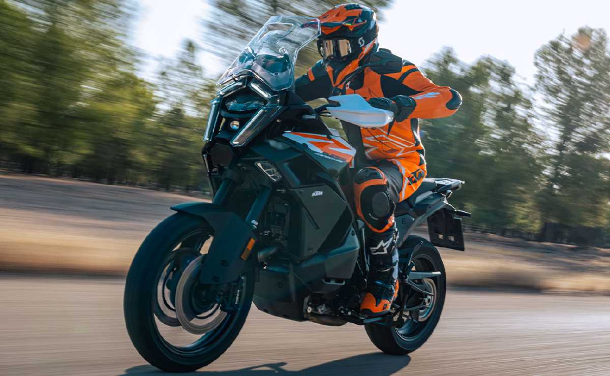 KTM 1390 Super Adventure S EVO