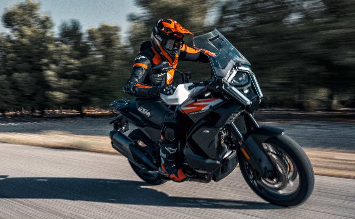 Nueva KTM 1390 Super Adventure S Evo