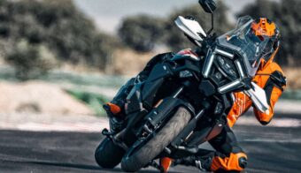 KTM 1390 Super Adventure S EVO