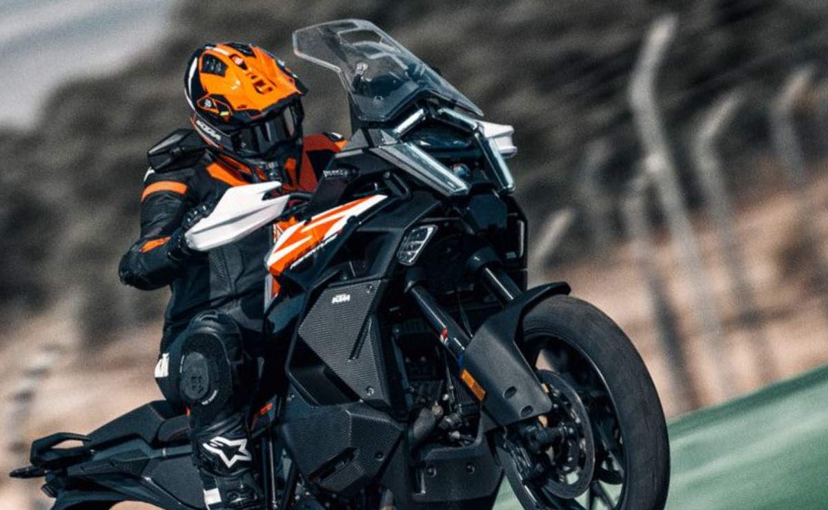 KTM 1390 Super Adventure EVO S