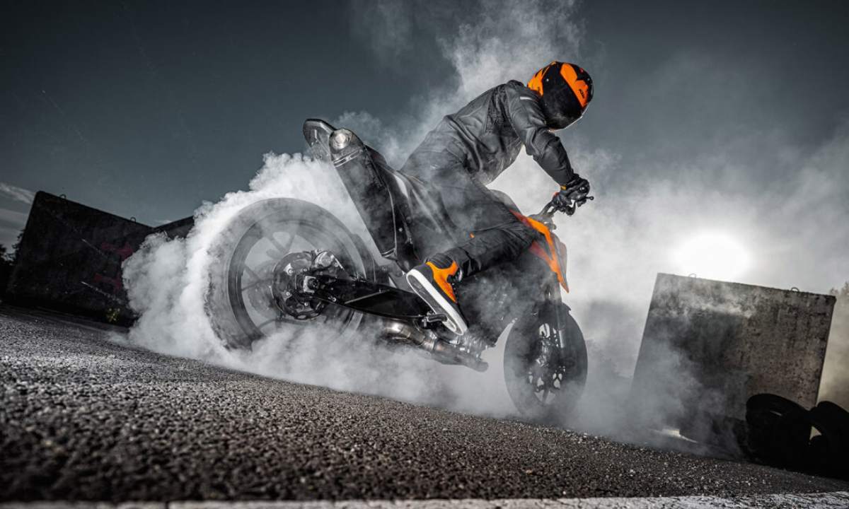 Nueva KTM 790 Duke 2026 pruebas