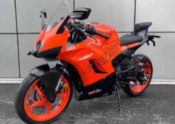 Moto deportiva KTM rc450