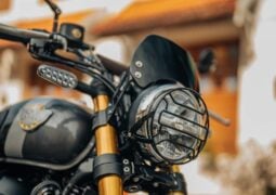 Cómo está equipada la Royal Enfield Bear 650