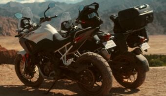 Moto trail TVS Apache RTX 300