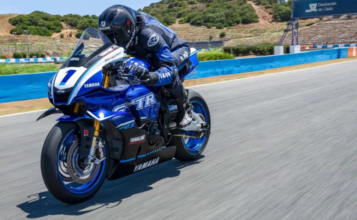 yamaha yzf r1 3 Yamaha YZF R1