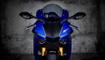 Yamaha YZF R1