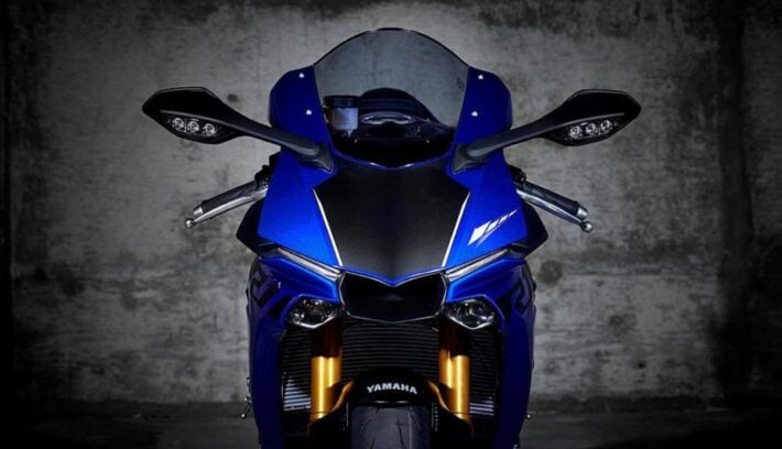 Yamaha YZF R1