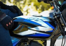 Bajaj Boxer CT 100: motor y consumo