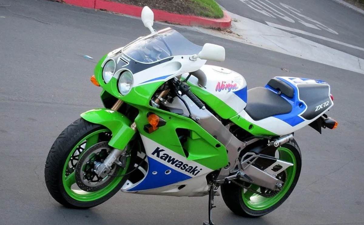 Kawasaki ZXR750 