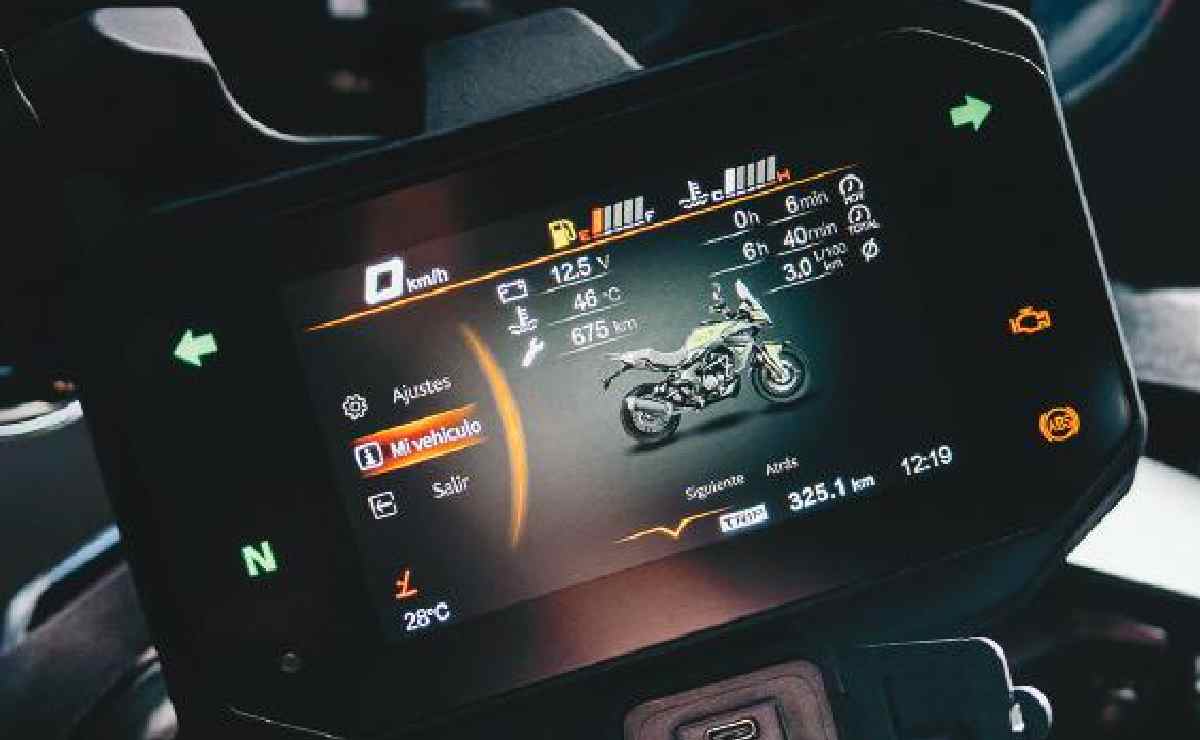 Voge 300DS 2026: calefacción, pantalla TFT y puertos de carga para esta moto adventure
