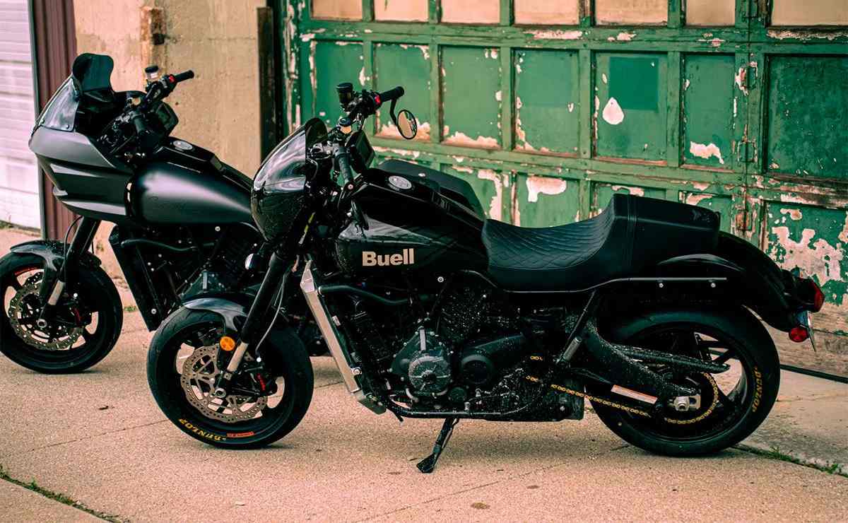 moto custom Buell Super Cruiser