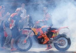 Moto Luciano Benavides Dakar