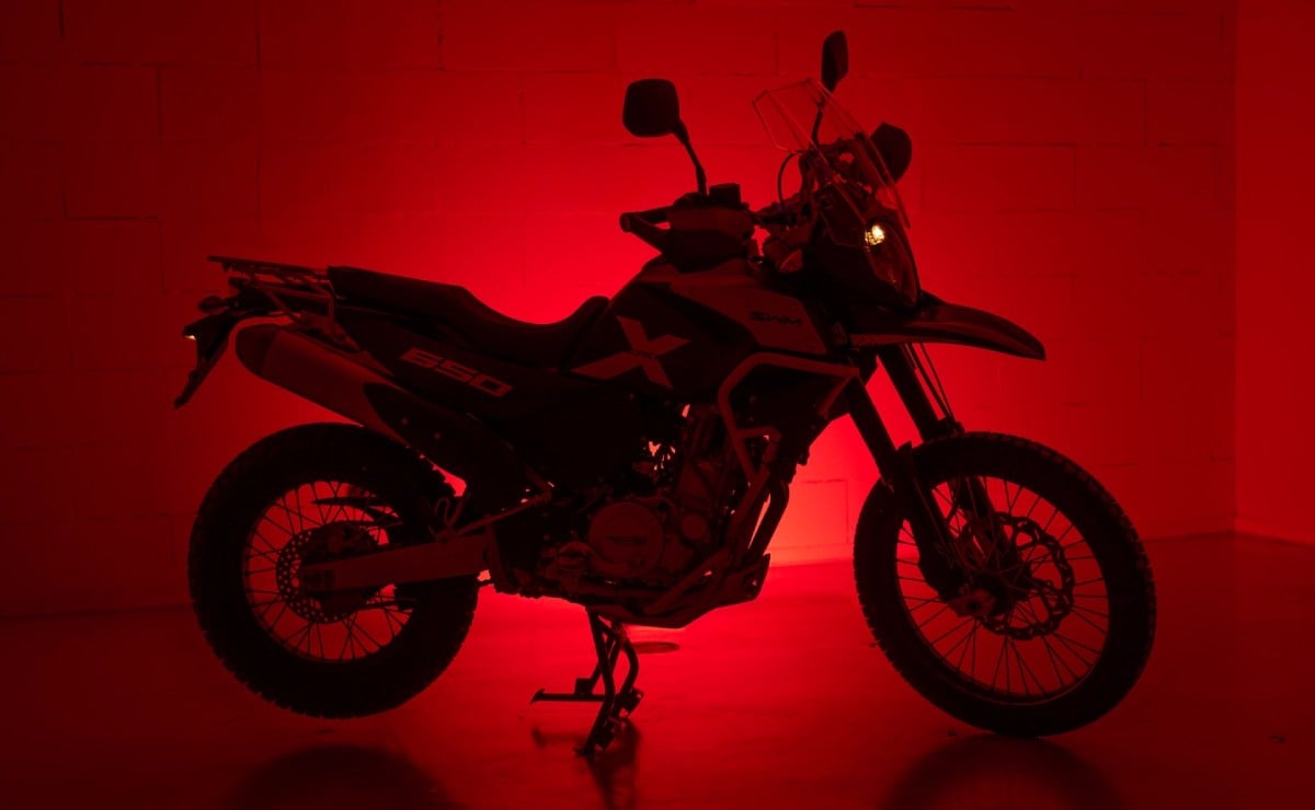 Moto trail SWM Superdual X