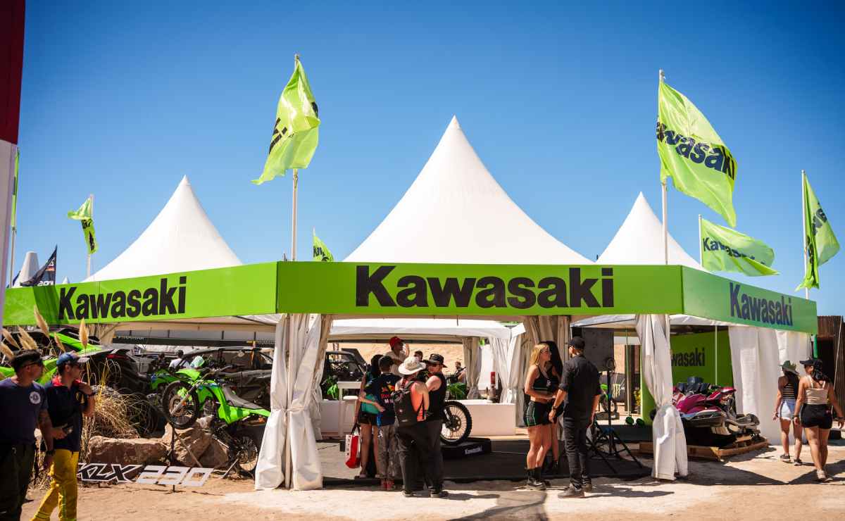 Kawasaki enduro del verano Kawasaki Enduro del Verano