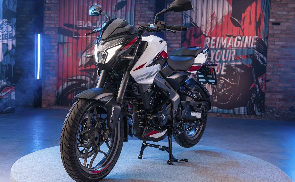 Bajaj Dominar NS200