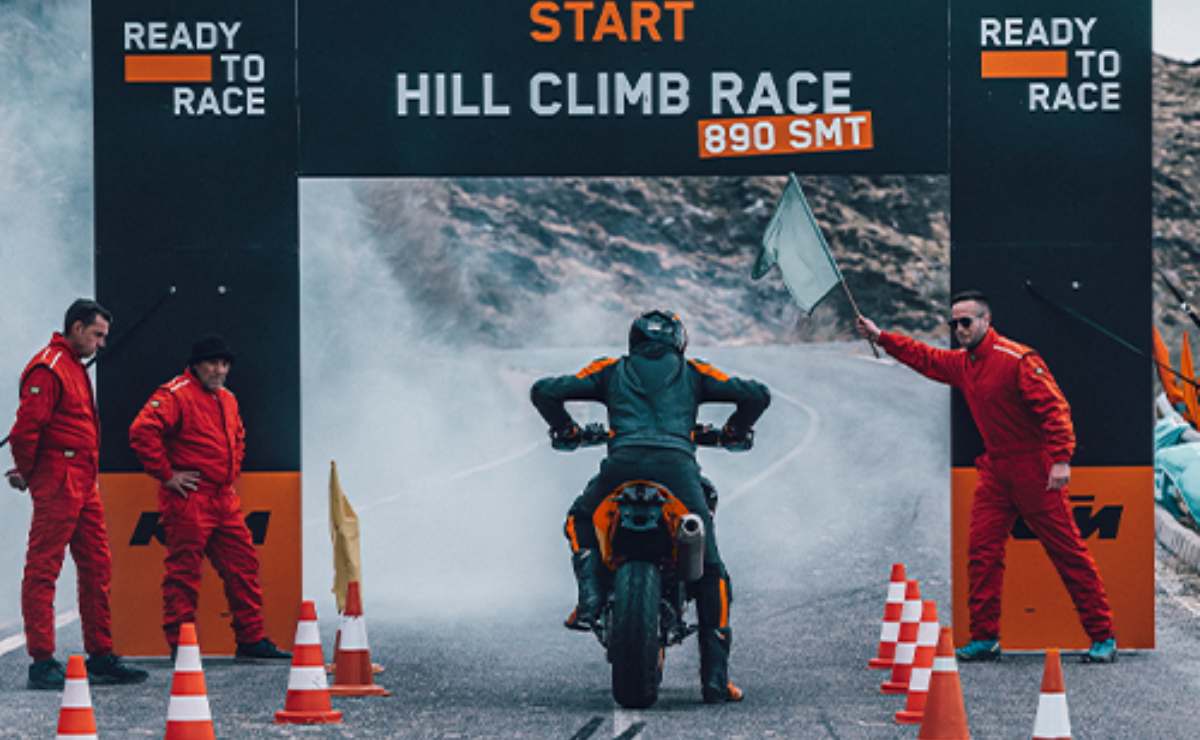 ktm 890 smt 2026 KTM 890 SMT 2026