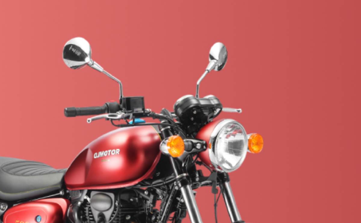 Moto QJMotor SRC 500