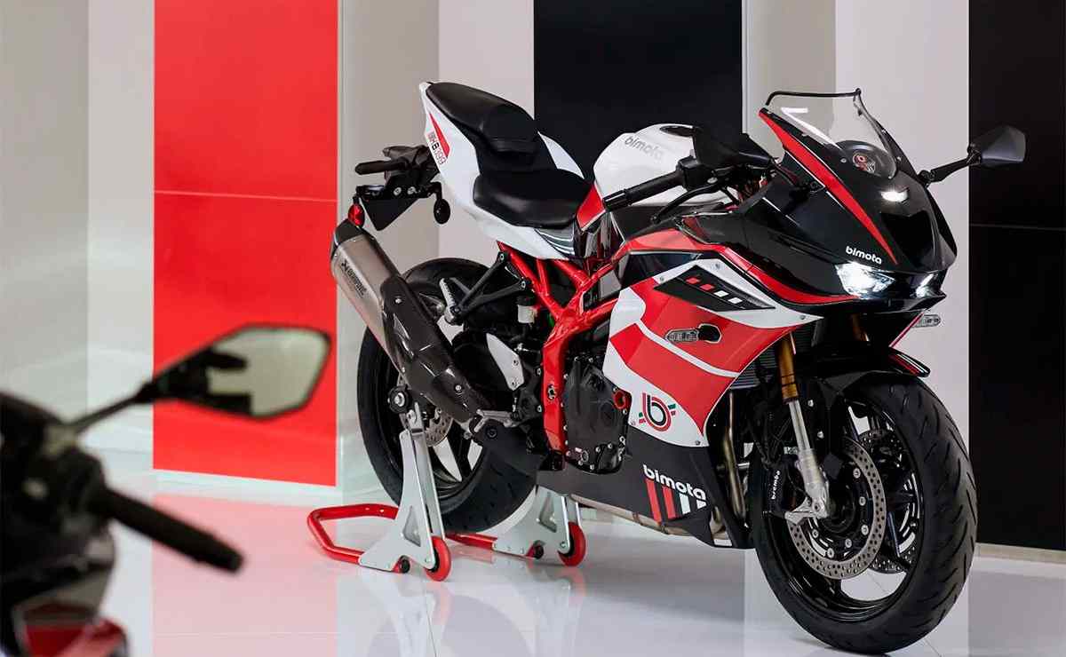 Bimota KB399: Con ADN de la Kawasaki Ninja ZX-4RR
