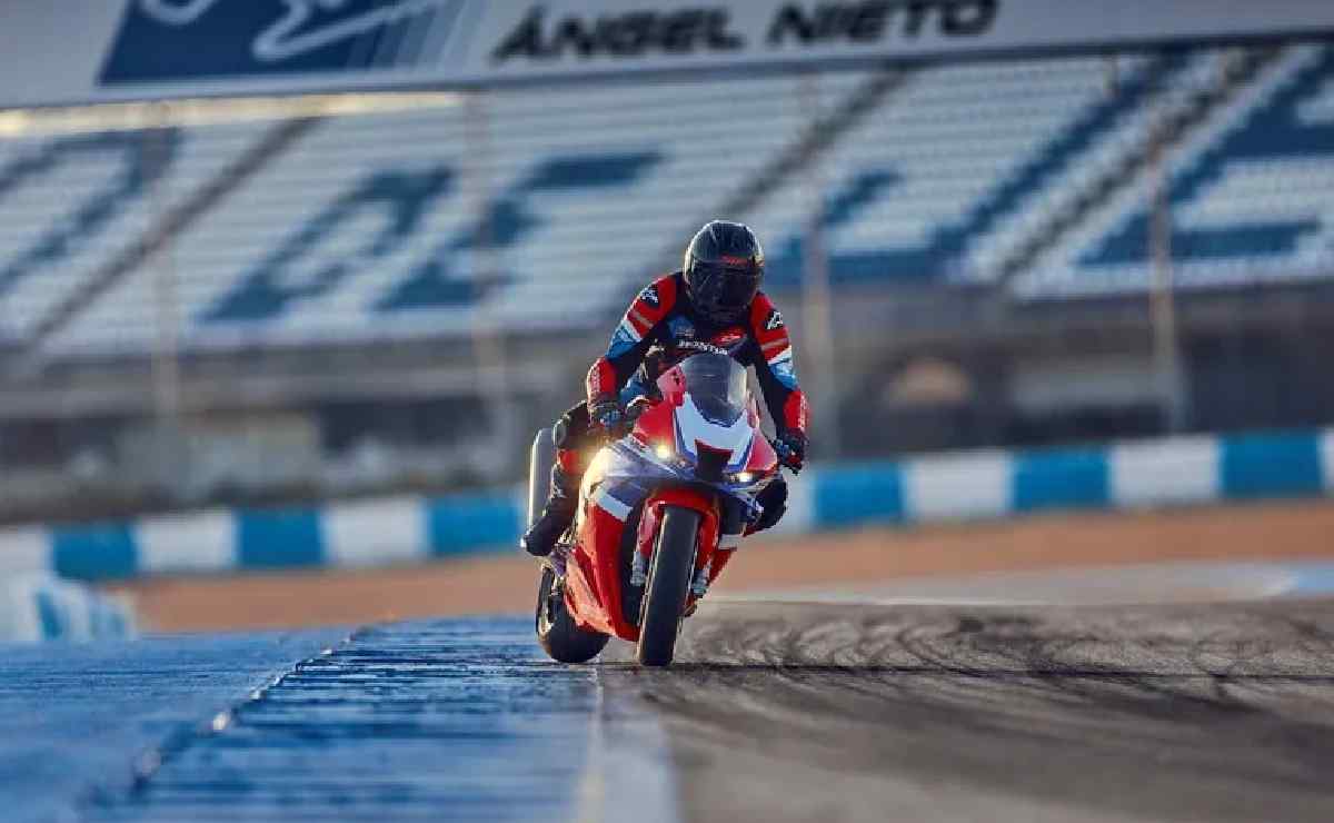 Honda CBR1000RR-R Fireblade SP