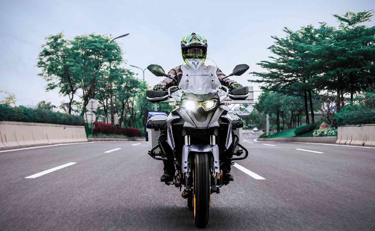 QJMotor SRT 700 Moto trail precio