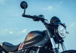 Nueva Royal Enfield GRR 450: Una ergonomía más deportiva para la versión Apex