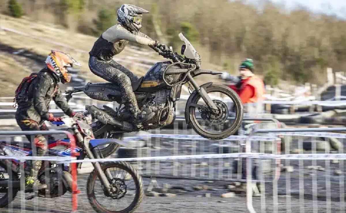 Royal Enfield Himalayan Phantom