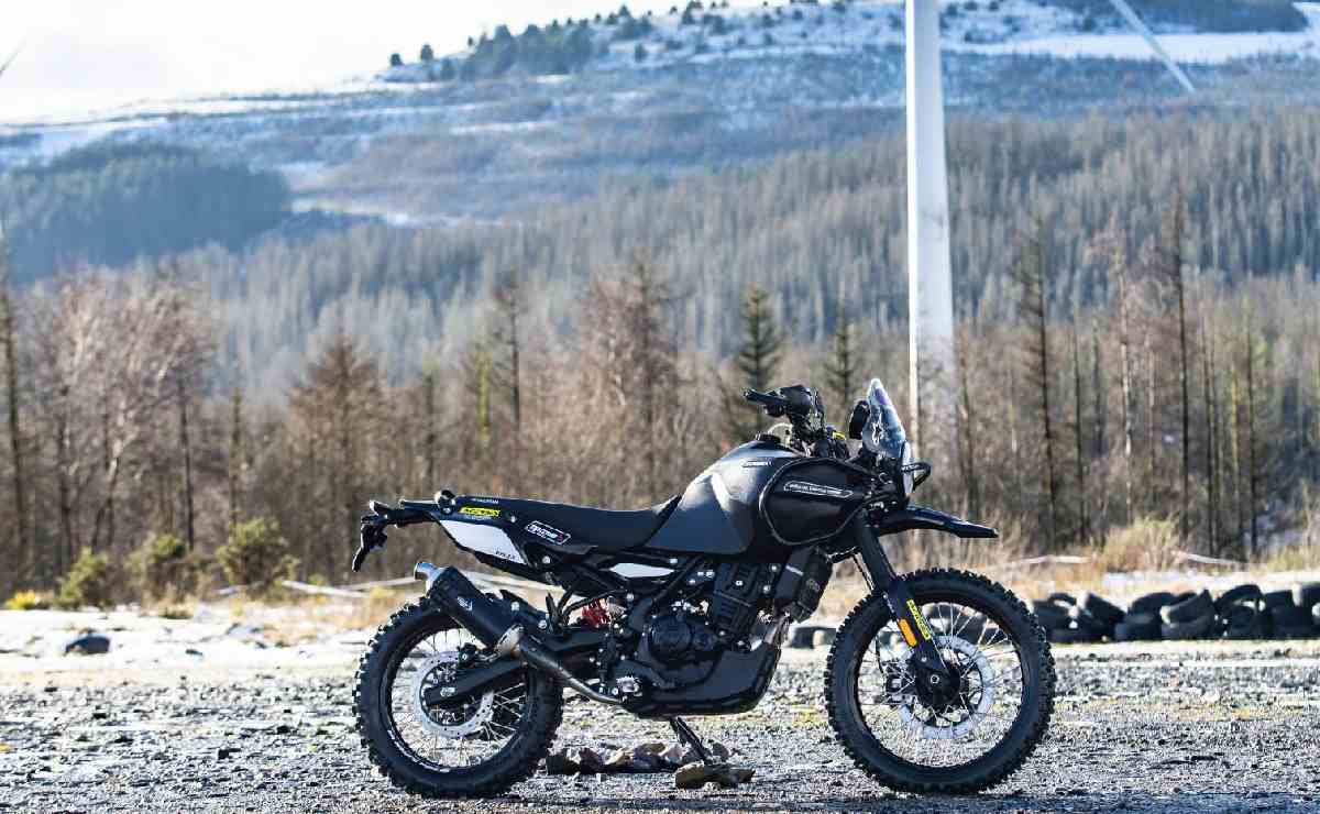 Royal Enfield Himalayan Phantom