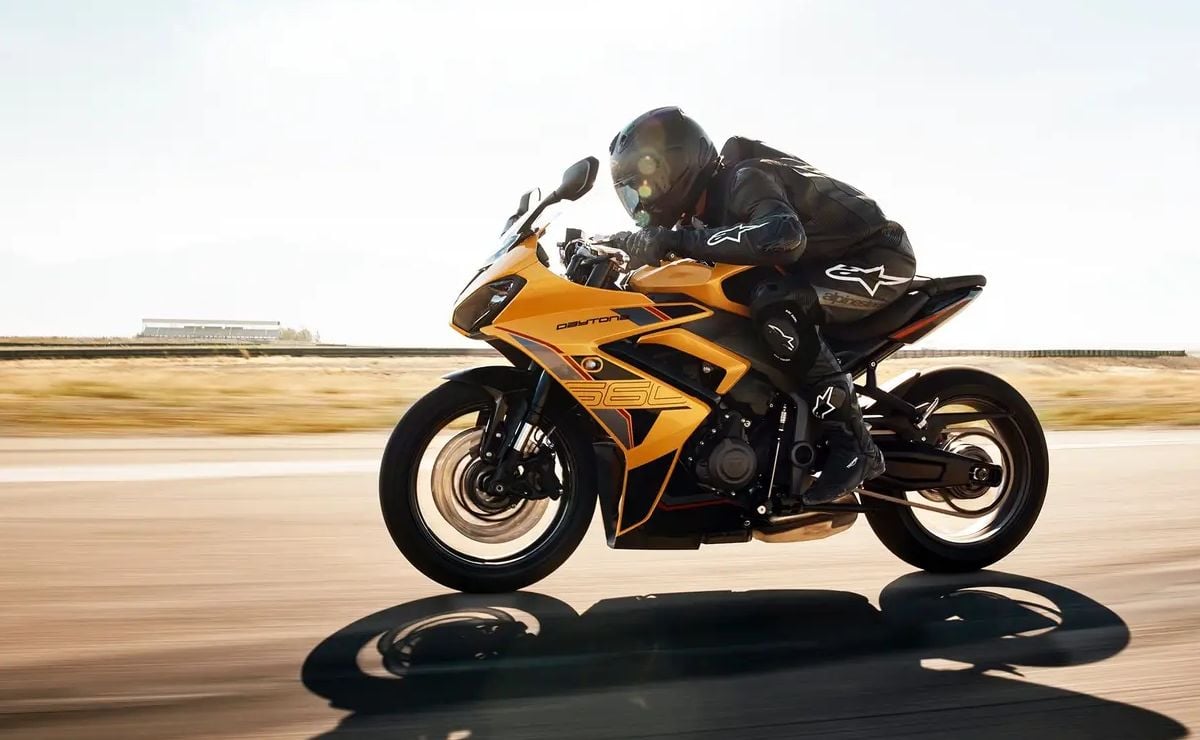 triumph daytona 660 2026 3 Triumph Dayton 660 2026: diferencias con la que se vende en Argentina