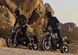 Triumph Scrambler 400 X VS Royal Enfield Himalayan.