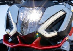 Aprilia Tuono 457 Test Ride