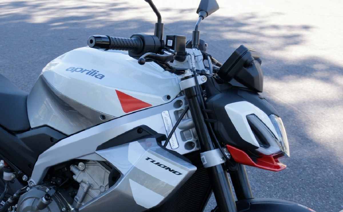Aprilia Tuono 457 Test Ride