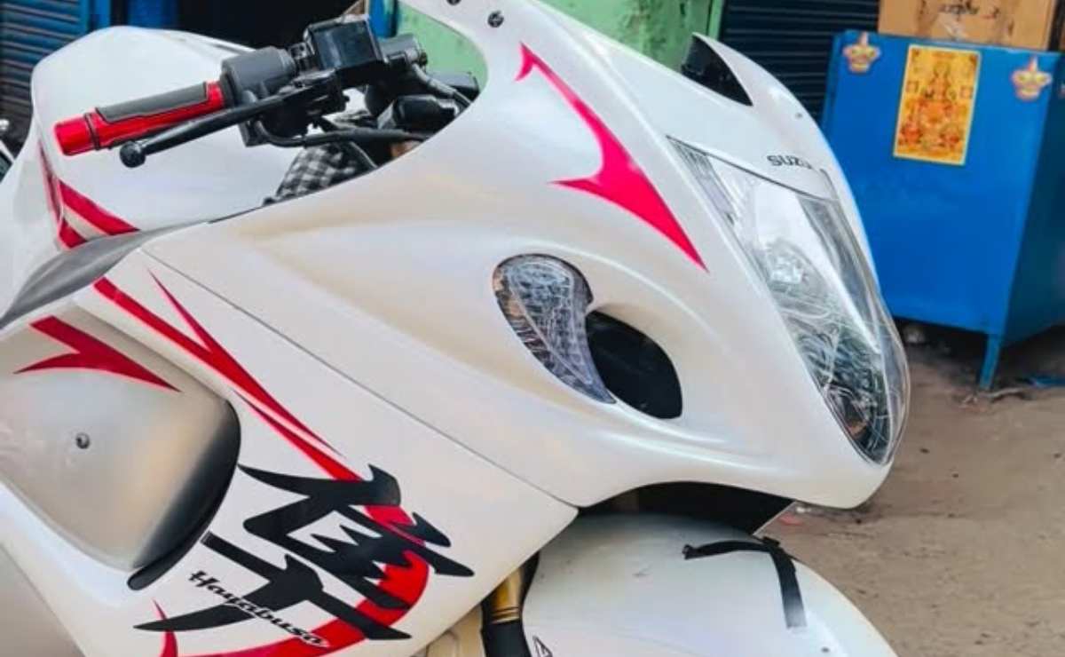 ¿Se puede transformar una Dominar 400 en una Suzuki Hayabusa?