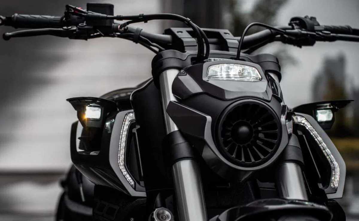 benda lfc700 pro 1 Moto custom Benda LFC 700 Pro